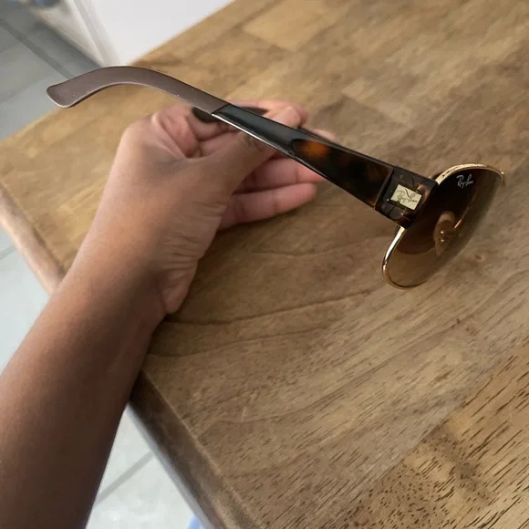 Ray-Ban Gold and Brown Aviator Glasses with Gradient Lenses - Picture 2 of 7